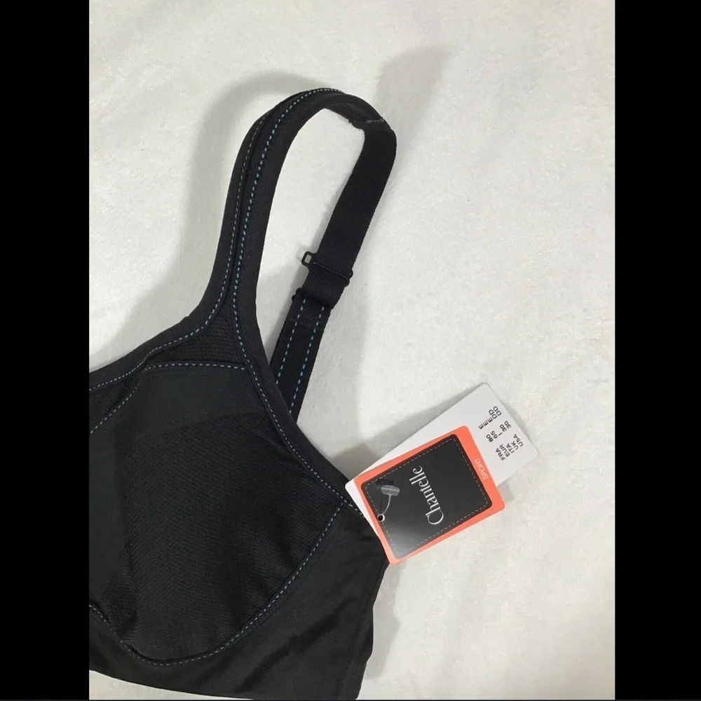 NWT $72 Chantelle High Impact Convertible Sports Bra [ SZ‎ 30DD ]